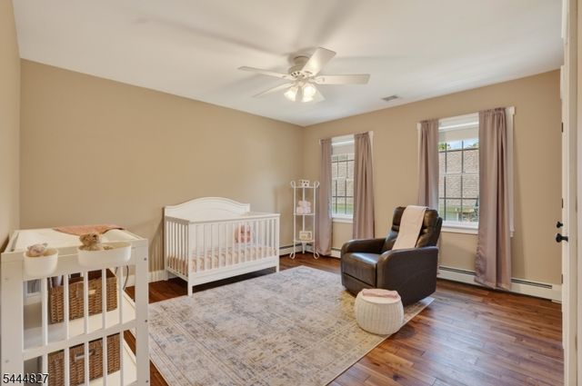 43 Chestnut St, Livingston Twp., NJ 07039