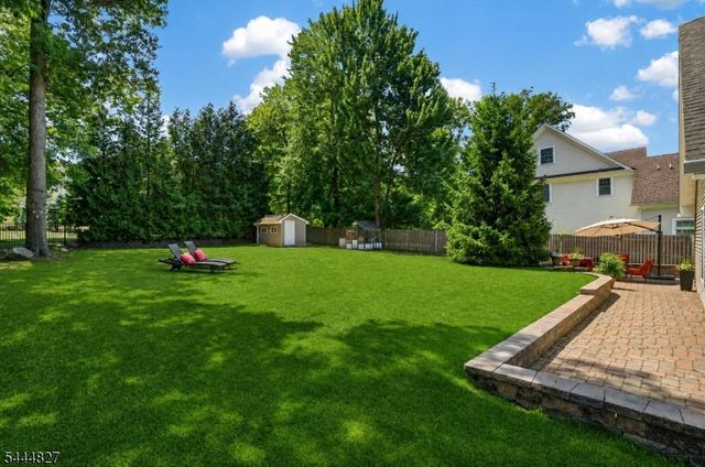 43 Chestnut St, Livingston Twp., NJ 07039