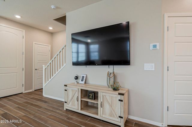 1825 E HAMPTON Lane 111, Gilbert, AZ 85295