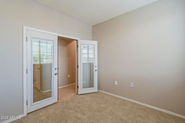 1825 E HAMPTON Lane 111, Gilbert, AZ 85295