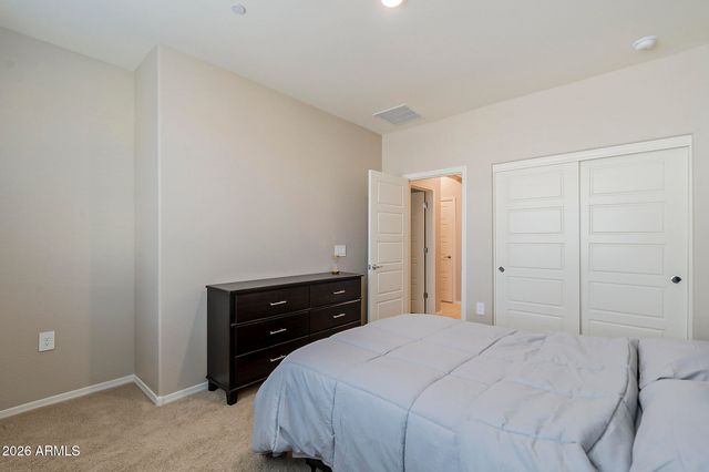 1825 E HAMPTON Lane 111, Gilbert, AZ 85295