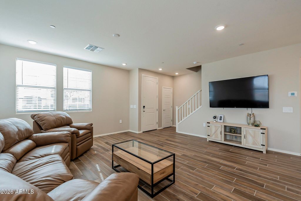 1825 E HAMPTON Lane 111, Gilbert, AZ 85295 — photo 2