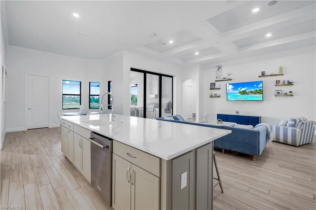 19600 Waterman CT, Fort Myers, FL 33913