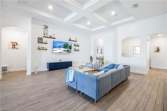 19600 Waterman CT, Fort Myers, FL 33913