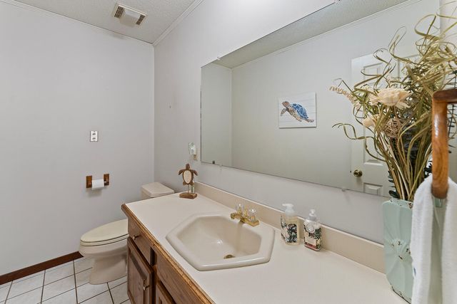 3687 Airport Road, Crestview, FL 32539