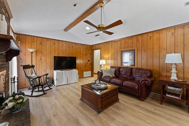 3687 Airport Road, Crestview, FL 32539