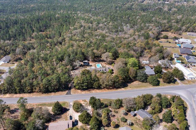 3687 Airport Road, Crestview, FL 32539