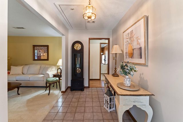 3687 Airport Road, Crestview, FL 32539