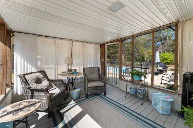 3687 Airport Road, Crestview, FL 32539