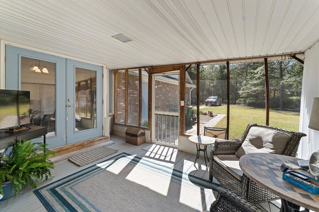 3687 Airport Road, Crestview, FL 32539