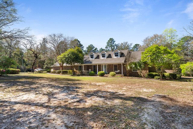 3687 Airport Road, Crestview, FL 32539