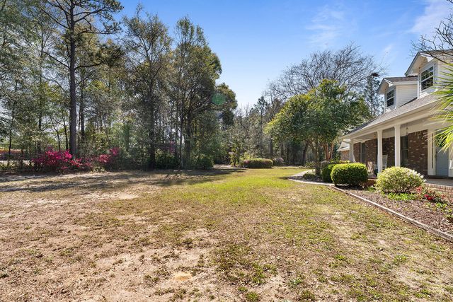3687 Airport Road, Crestview, FL 32539