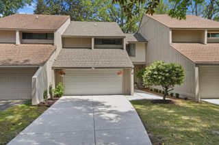 4 Stallion Court, Charleston, SC 29407