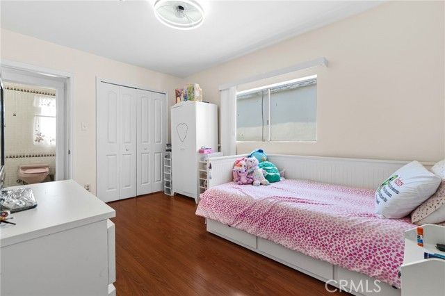 1067 N Wilton, Los Angeles, CA 90038