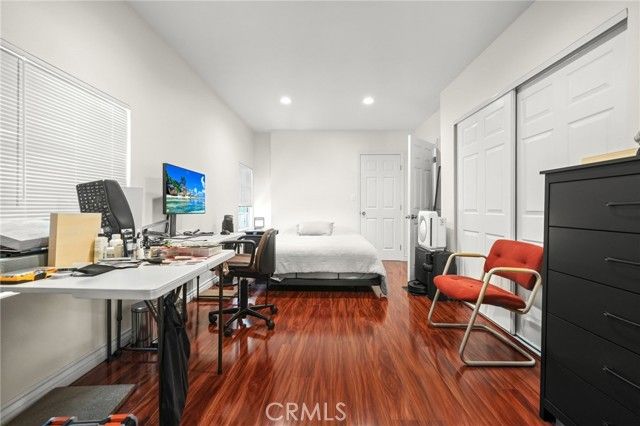 1067 N Wilton, Los Angeles, CA 90038