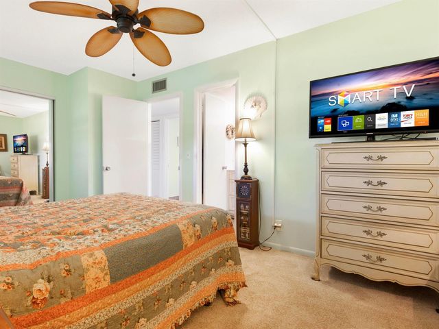 301 Circle Drive S 103, Boynton Beach, FL 33435