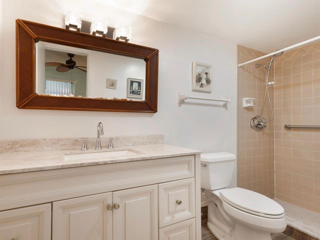 301 Circle Drive S 103, Boynton Beach, FL 33435