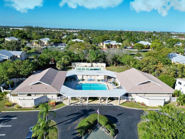 301 Circle Drive S 103, Boynton Beach, FL 33435