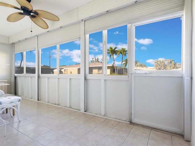 301 Circle Drive S 103, Boynton Beach, FL 33435
