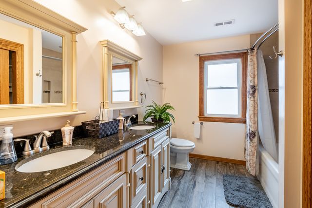 6759 W 91st Street, Oak Lawn, IL 60453