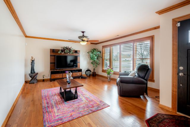 6759 W 91st Street, Oak Lawn, IL 60453