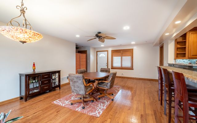 6759 W 91st Street, Oak Lawn, IL 60453