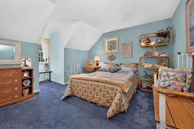 11 Doe Run, Franklin Twp., NJ 08867