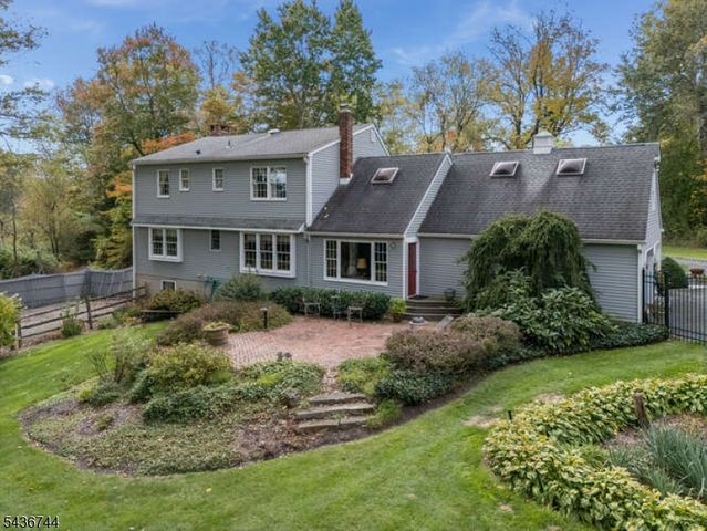 11 Doe Run, Franklin Twp., NJ 08867