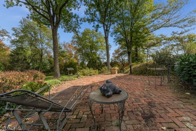 11 Doe Run, Franklin Twp., NJ 08867