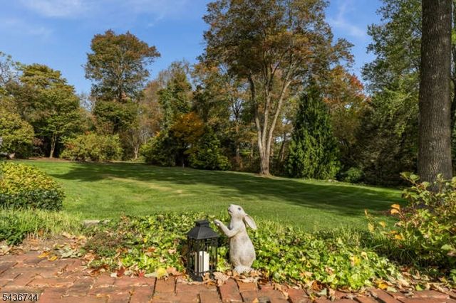 11 Doe Run, Franklin Twp., NJ 08867