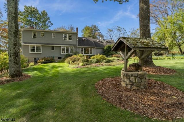 11 Doe Run, Franklin Twp., NJ 08867