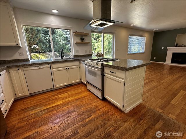 8609 146th st ct e, Puyallup, WA 98375
