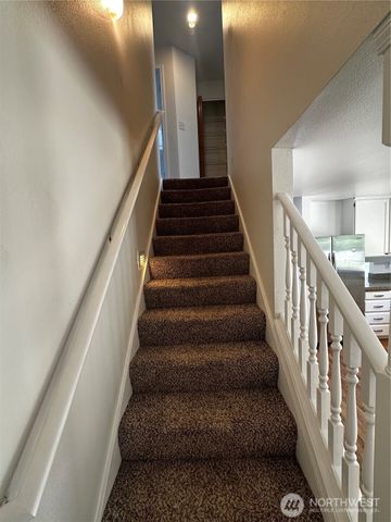8609 146th st ct e, Puyallup, WA 98375