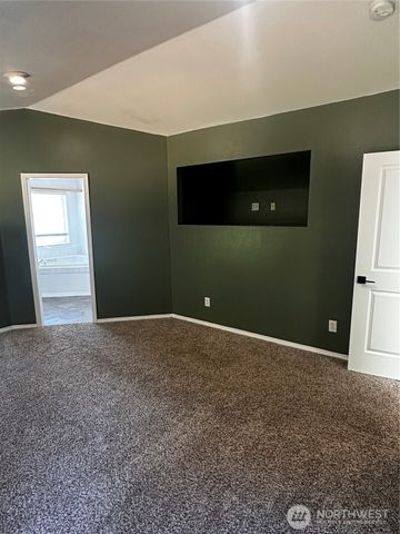 8609 146th st ct e, Puyallup, WA 98375