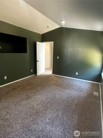 8609 146th st ct e, Puyallup, WA 98375