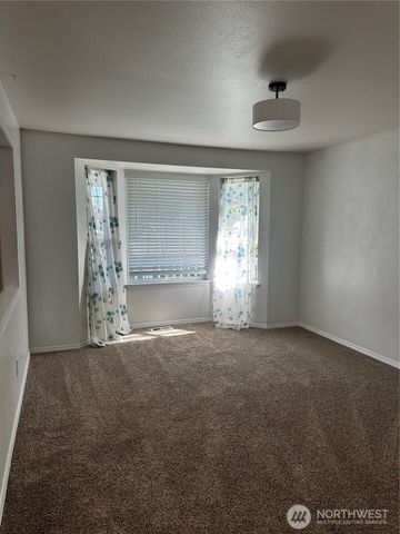 8609 146th st ct e, Puyallup, WA 98375