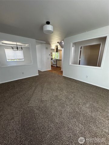 8609 146th st ct e, Puyallup, WA 98375