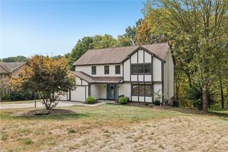 2561 Barnwood, Franklin Park, PA 15090