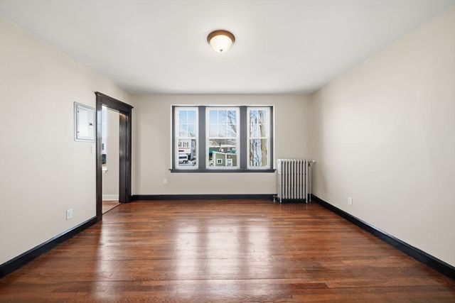 41 Richardson Ave 12, Wakefield, MA 01880