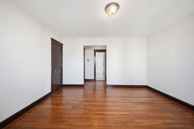 41 Richardson Ave 12, Wakefield, MA 01880