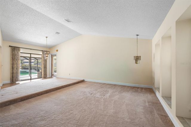 1511 KYLE COURT, Valrico, FL 33596