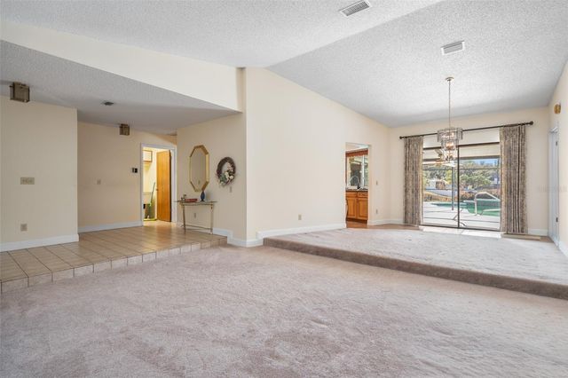 1511 KYLE COURT, Valrico, FL 33596