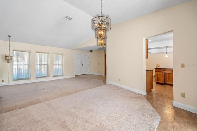 1511 KYLE COURT, Valrico, FL 33596