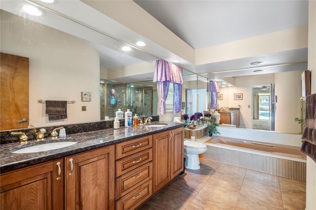 1511 KYLE COURT, Valrico, FL 33596