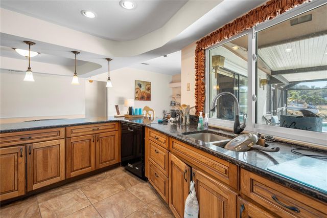 1511 KYLE COURT, Valrico, FL 33596