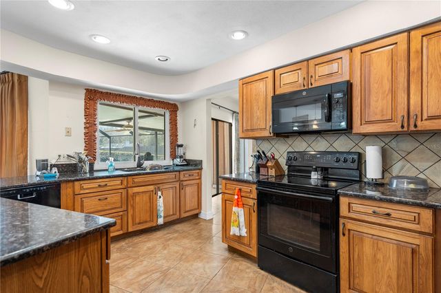 1511 KYLE COURT, Valrico, FL 33596