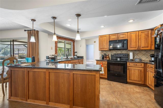 1511 KYLE COURT, Valrico, FL 33596