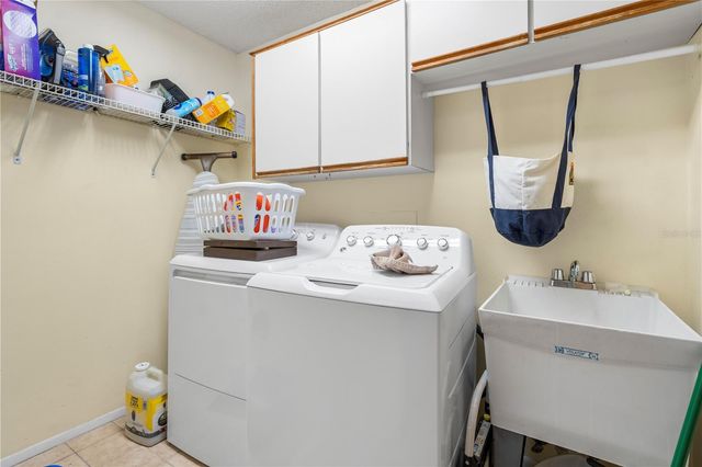 1511 KYLE COURT, Valrico, FL 33596