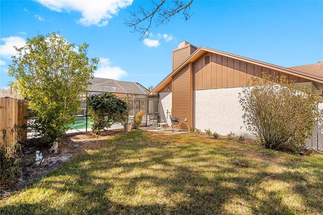 1511 KYLE COURT, Valrico, FL 33596