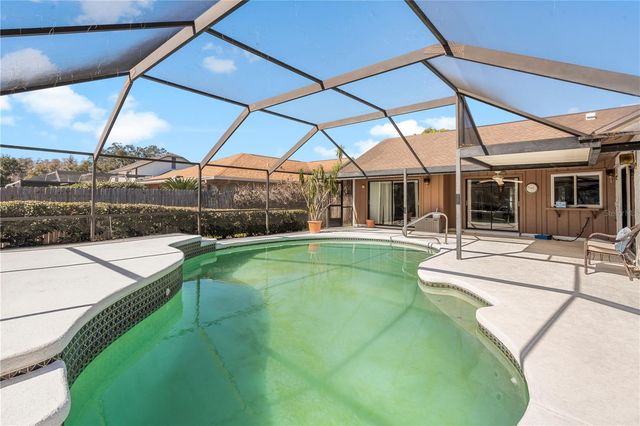 1511 KYLE COURT, Valrico, FL 33596